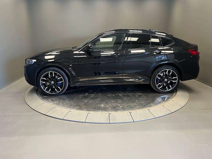 Bild 3 av BMW X4 M40i M Sportpaket Innovation drag Panorama