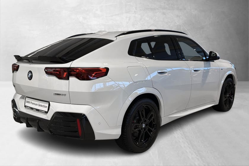 Bilde 4 av BMW iX2 xDrive30 Supercharged Msport Pro Panorama Krok Harman