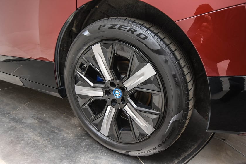 Bilde 2 av BMW iX xDrive50 Fully Charged (K)