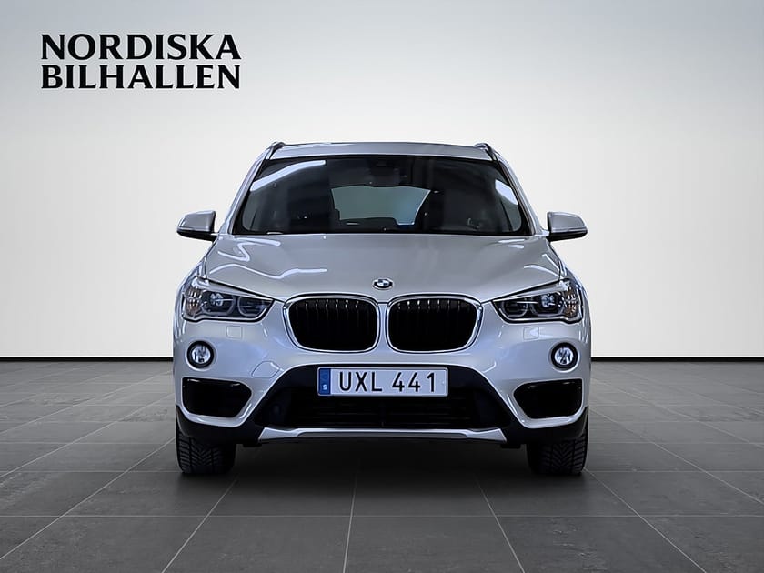 Bild 2 av BMW X1 xDrive20d Steptronic Sport line Nyservad Värmare HUD