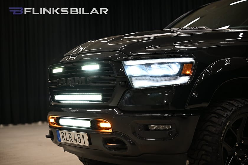 Bild 3 av RAM 1500 Crew Cab 5.7 395HK Automat|Laramie|Kåpa|Drag|Fullutrustad|Moms