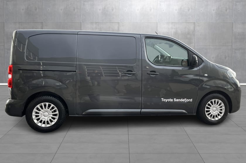 Bilde 5 av Toyota Proace Electric 75 kw/t Comf Medium L1, R.KAMP 6,25% med 35% EK