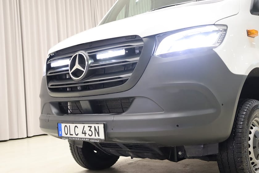 Bild 3 av Mercedes-Benz Sprinter 319 CDI 4x4 Skåpbil 190HK Automat Servicebil
