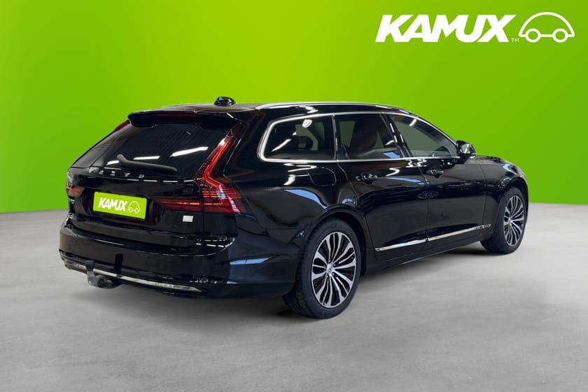 Bild 4 av Volvo V90 Recharge T6 II AWD Core Bright Navi Drag 350hk
