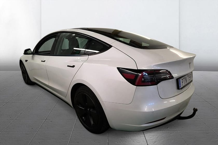 Bild 4 av Tesla Model 3 Long Range AWD R 75 kWh Drag AP3 Läder MOMS