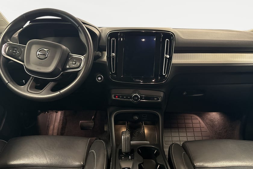 Bild 4 av Volvo XC40 T5 AWD Momentum Intro Edition
