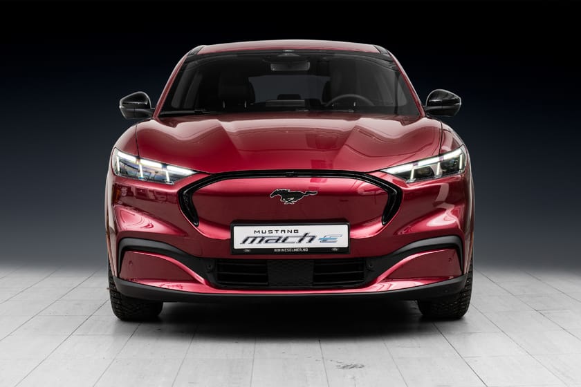 Bilde 3 av Ford Mustang Mach-E Long Range Sjekk KM-KNALLTØFF FARGE