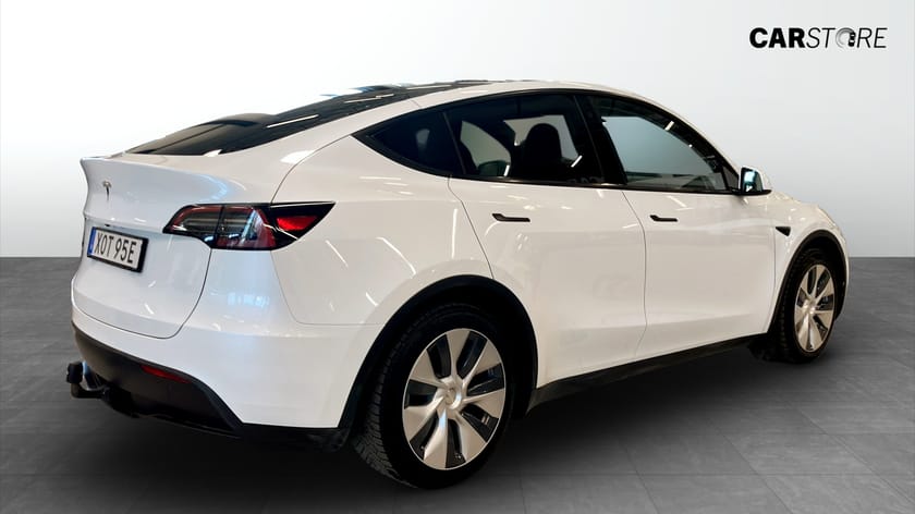 Bild 2 av Tesla Model Y Standard Range RWD RWD, 299hk, |DRAG|BACKK|NAVI|