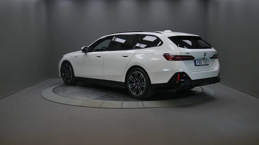Bild 5 av BMW 530e xDrive Touring Touring/M-Sport PRO/360/HuD/Drag