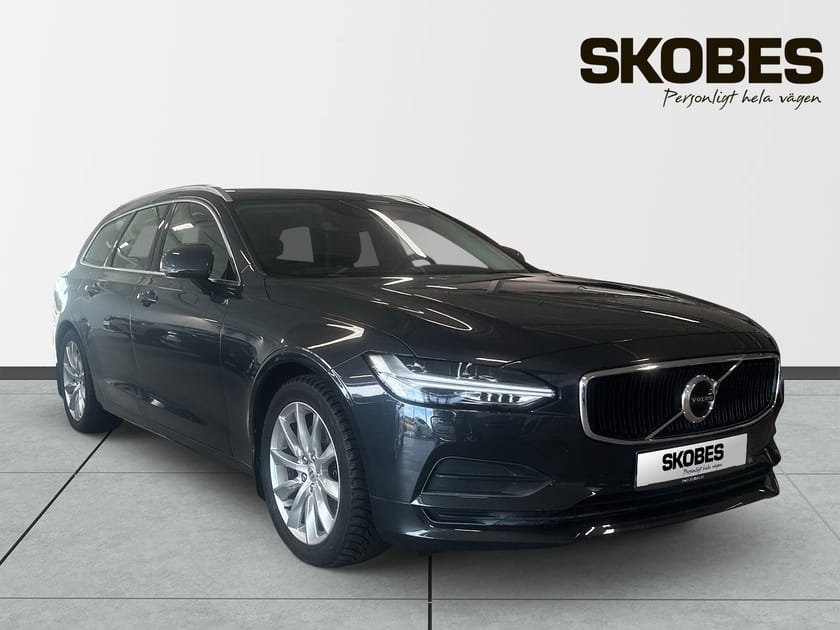 Bild 1 av Volvo V90 T4 Momentum Edition