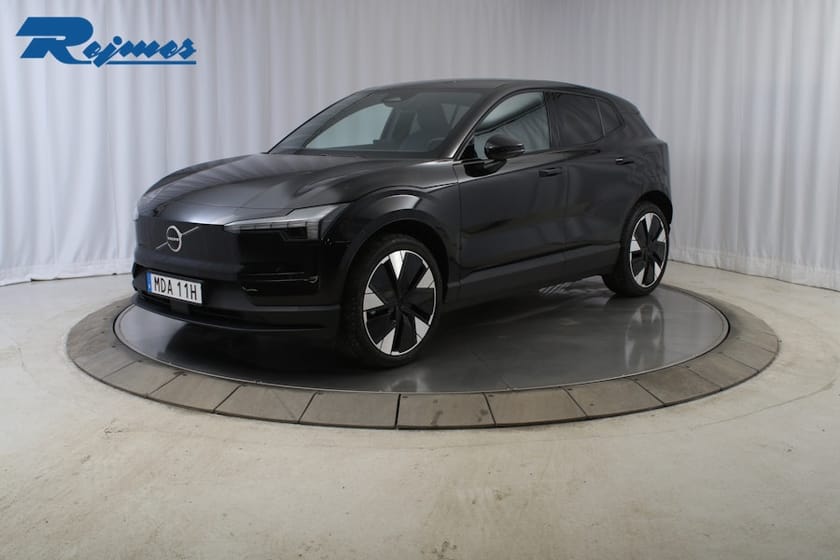 Bild 1 av Volvo EX30 Single Motor Extended Range M R Plus Edition