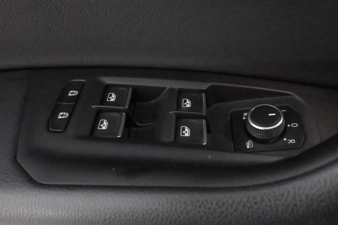 Volkswagen Touareg 2020 - miniatyr 14