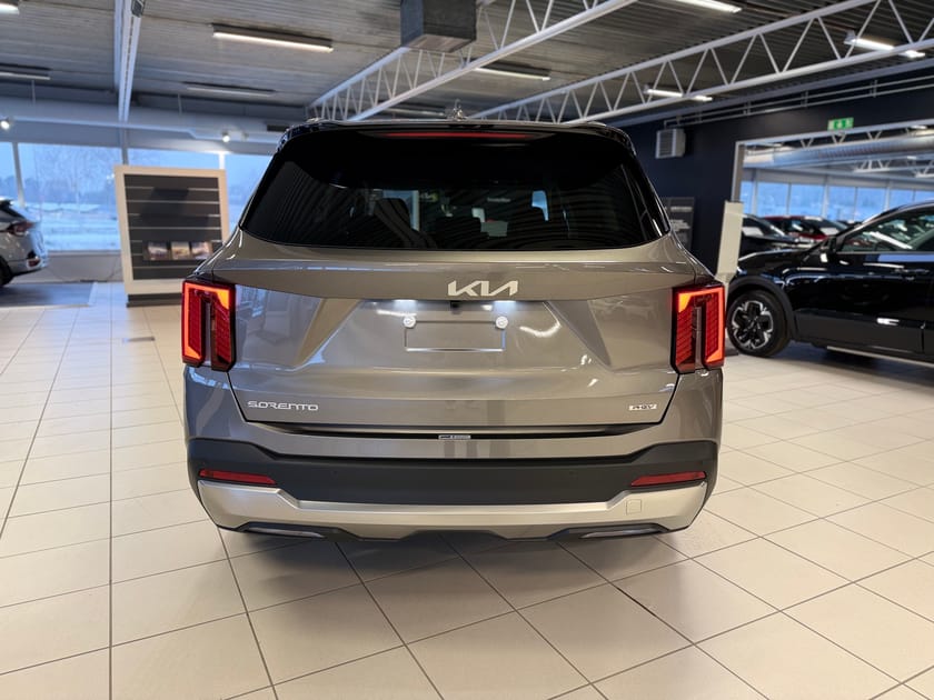 Bild 4 av Kia Sorento PHEV Plug-In Hybrid AWD Advance Plus / 360-kamera / Adaptiv farthållare / Bose