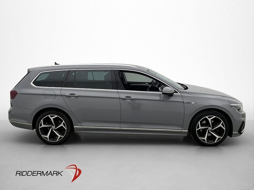 Bild 5 av Volkswagen Passat Sportscombi 2.0 TDI 4M R-Line Cockpit D-Värm B-Kamera