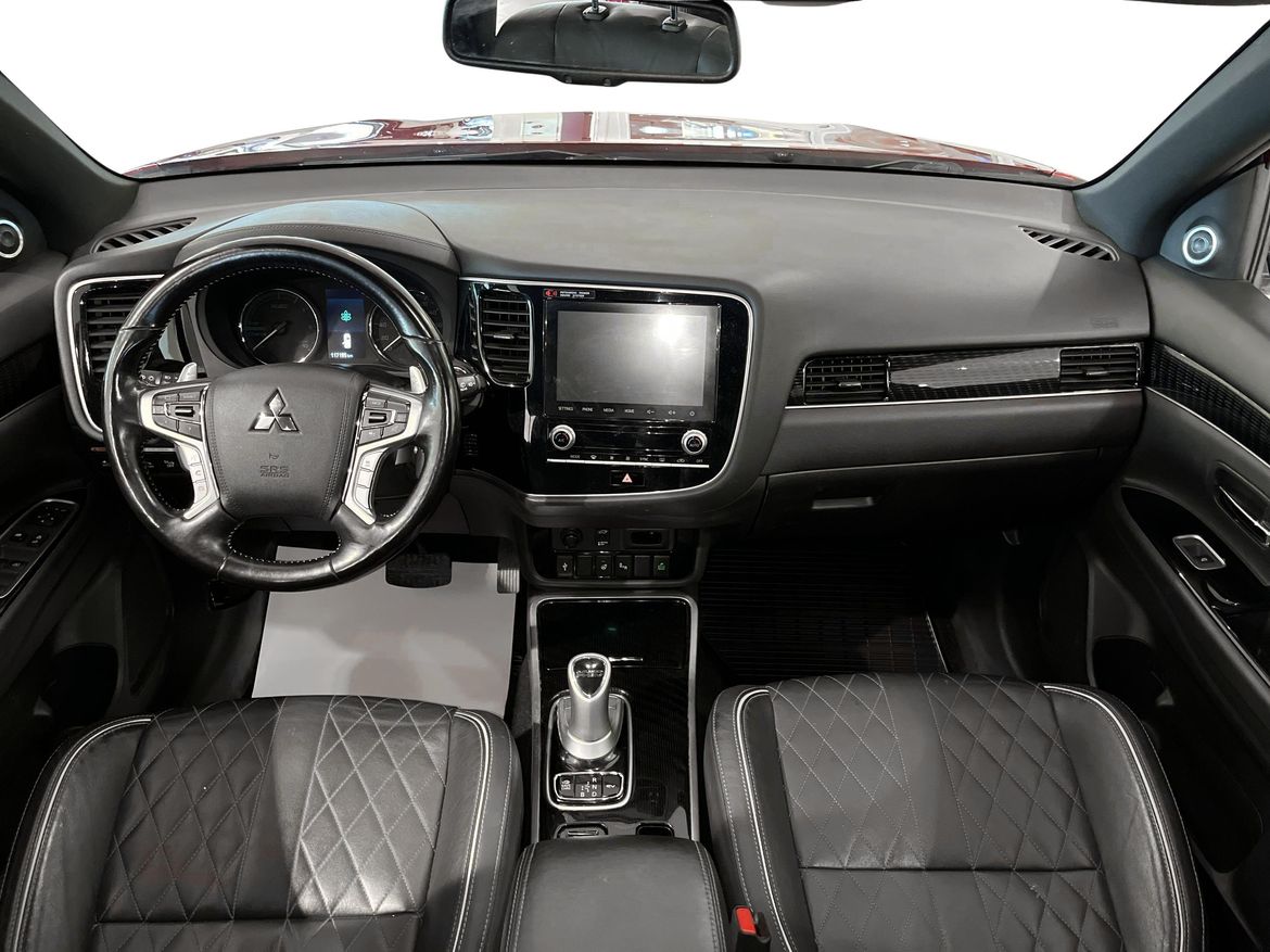 Mitsubishi Outlander 2020 - miniatyr 8