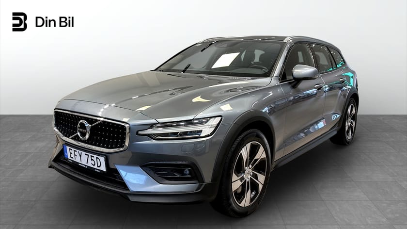 Bild 1 av Volvo V60 Cross Country D4 AWD Geartronic 190 Momentum Drag