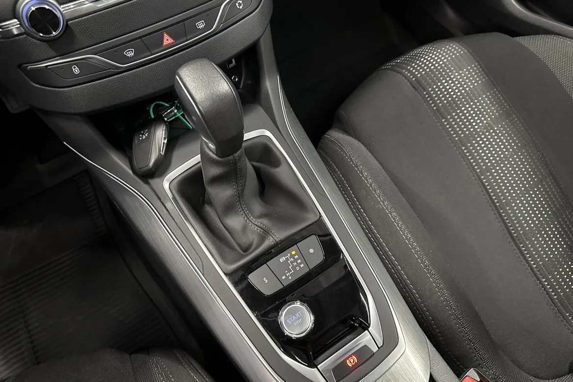 picture of a car