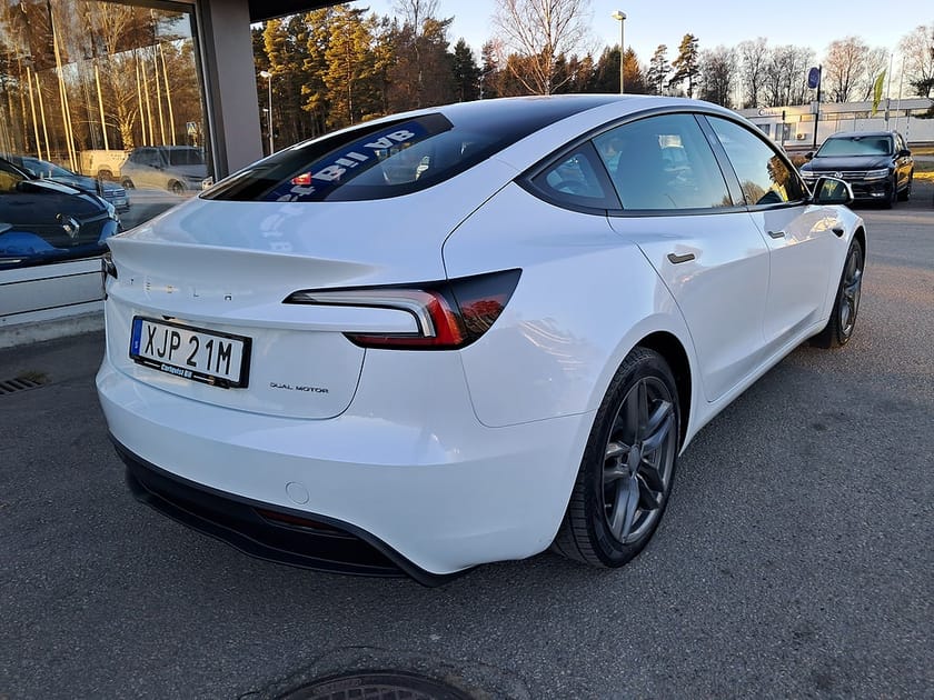 Bild 5 av Tesla Model 3 Long Range AWD 498HK 4x4 Läder Panorama elbil