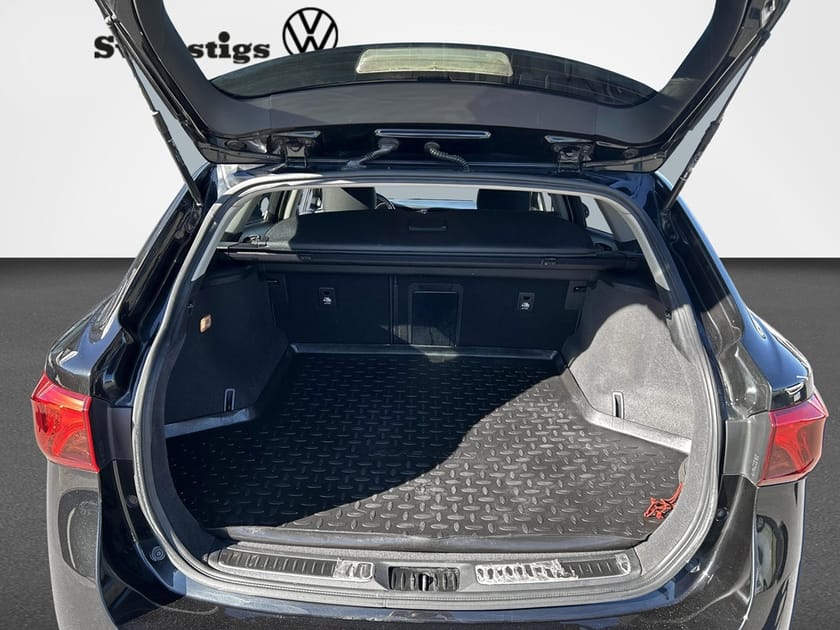 Bild 5 av Toyota Avensis Kombi Manuell 143hk Dragkrok Backkamera