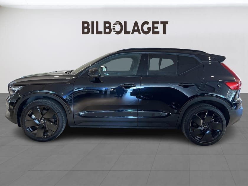 Bild 2 av Volvo EX40 Twin Motor Performance M Ultra Black Edt (DRAG/360/PANO/H&K)