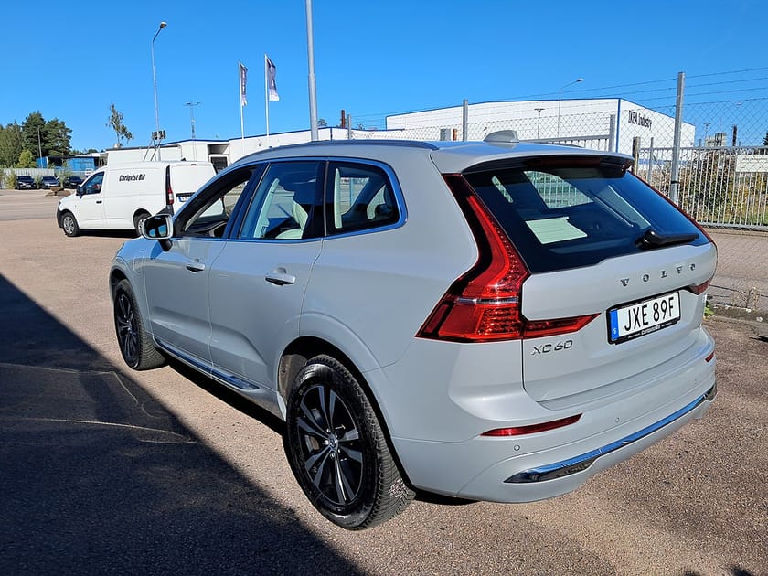Bild 4 av Volvo XC60 T6 Recharge Core Edition plug in AWD 350HK 4x4 Panorama