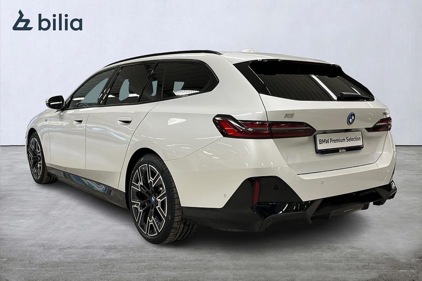Bild 2 av BMW i5 xDrive40 Touring xDrive 40 M-Sport Pro Business | Drag | Head-Up
