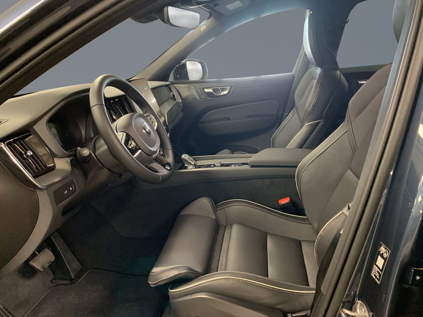 Bild 5 av Volvo XC60 T6 Plus Black Nordic Edition