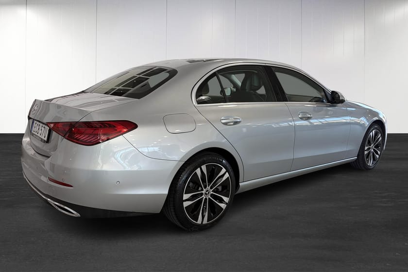 Bild 3 av Mercedes-Benz C 300 e SEDAN Avantgarde / KEYLESS / Drag