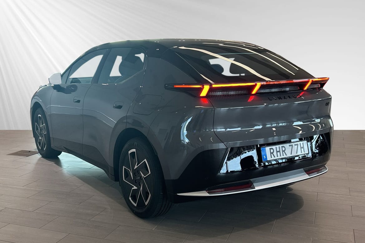 Lynk & Co 02 EV 66 kWh, 272hp, 2025