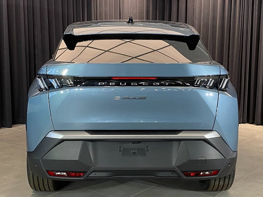 Bild 2 av Peugeot E-3008 ALLURE