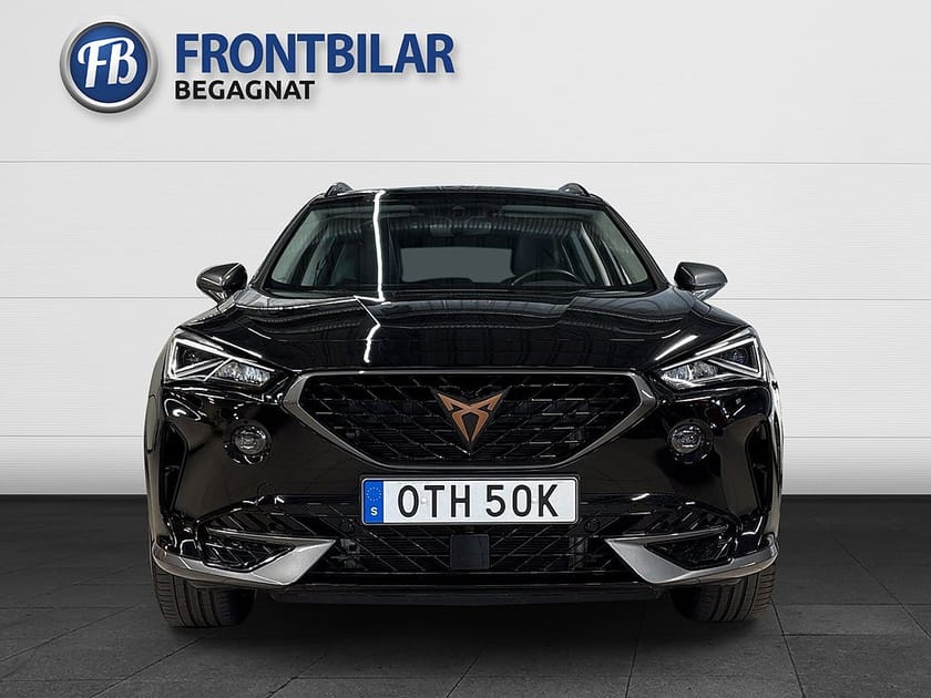 Bild 2 av CUPRA Formentor 1.5 TSI/B-kam/adaptiv fart/Full link/El-drag/19" fälg