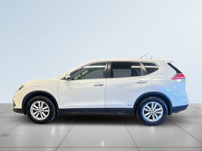 Bild 4 av Nissan X-Trail 1.6  XTRONIC-CVT Nybes/360-kamera/Drag/MoK-värm/Navi