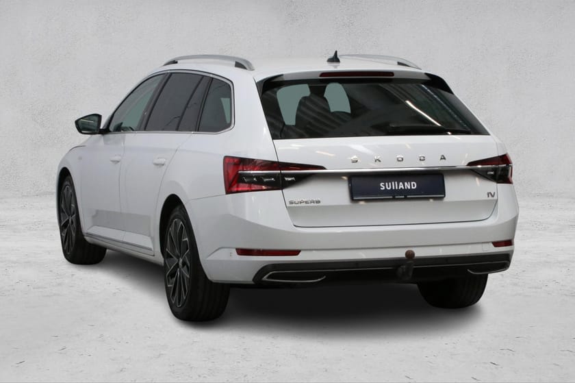Bilde 3 av Škoda Superb iV Combi 1,4 TSI 218hk L&K /Batteritest/Krok/Matrix/Webasto+
