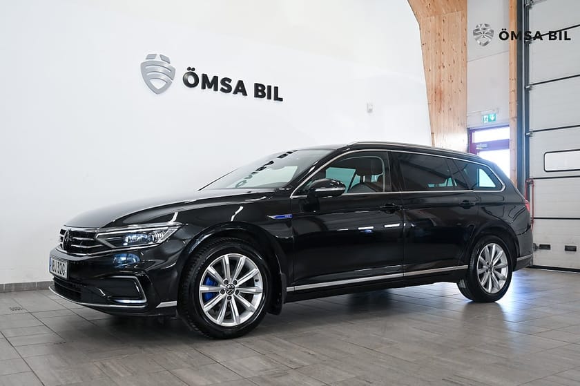 Bild 1 av Volkswagen Passat Sportscombi GTE Executive Kamera Drag Värmare IQ 218hk