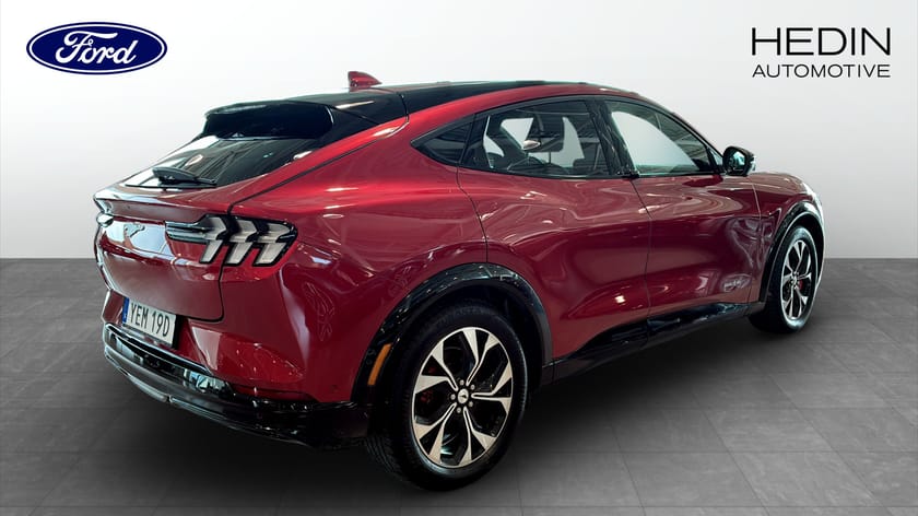 Bild 2 av Ford Mustang Mach-E Standard Range AWD SR 400KM / Teknikpaket / Årsskatt 360Kr