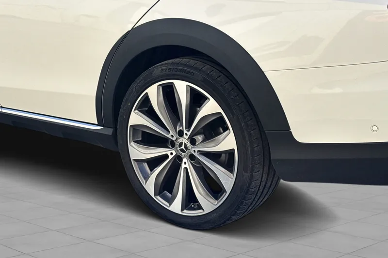 Mercedes-Benz E 220 d 4MATIC All-Terrain bilde 5