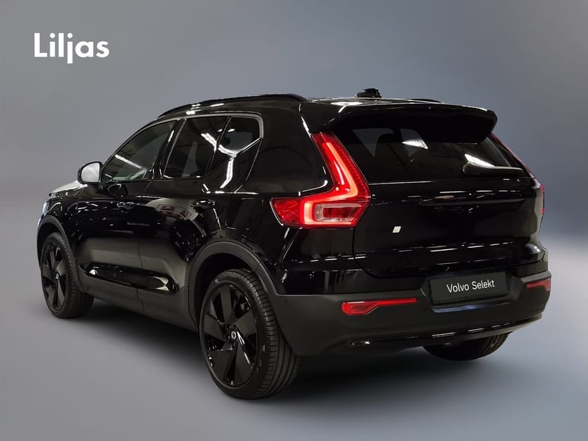Bild 4 av Volvo EX40 Twin Motor Performance Ultra Black SE//Dragkrok//
