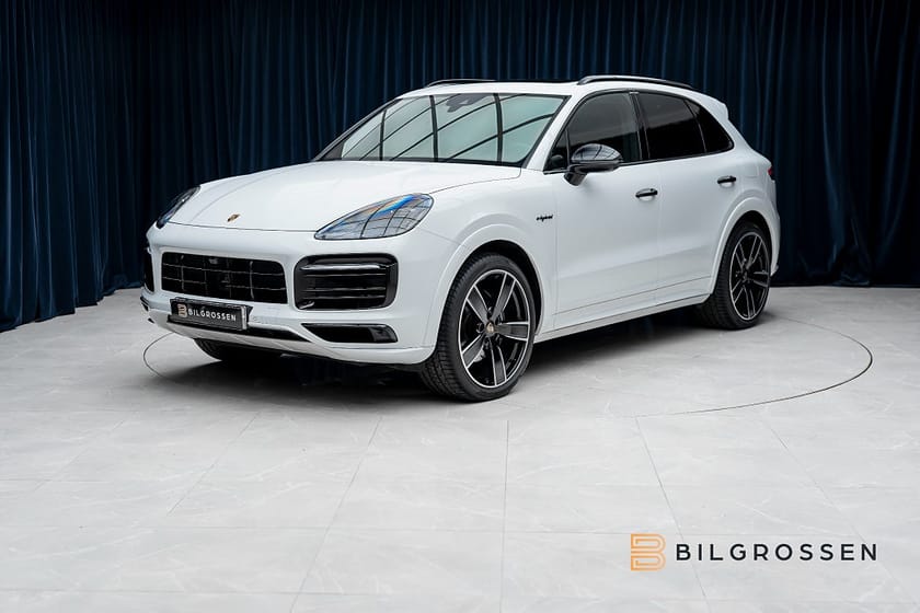 Bild 1 av Porsche Cayenne E-Hybrid Platinum Pano BOSE 360 Drag
