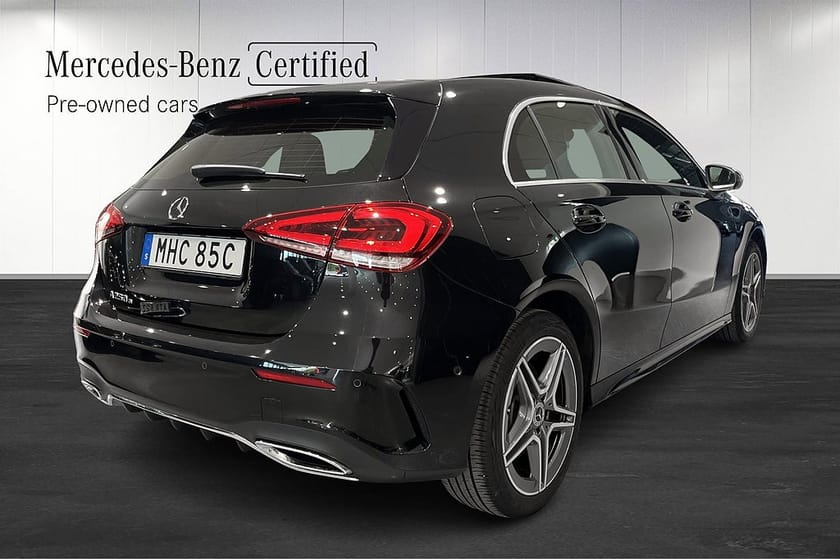 Bild 3 av Mercedes-Benz A 250 e AMG//PANO//BACKKAMERA//FARTHÅLLARE