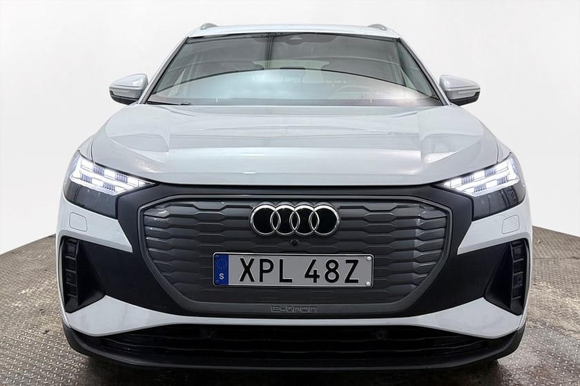 Bild 3 av Audi Q4 45 e-tron quattro Q Proline Comfort Matrix Assistanspkt 265hk