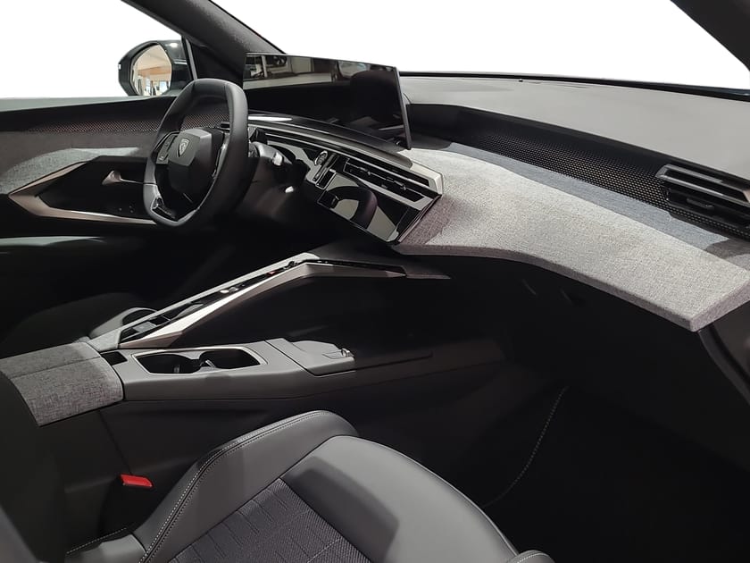 Bild 4 av Peugeot 3008 Hybrid 145 GT 5-d SUV