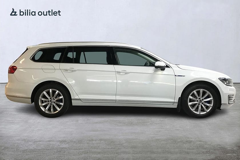 Bild 5 av Volkswagen Passat Variant GTE 1.4 TSI Executive DSG 218hk Cockpit Drag Backkamera