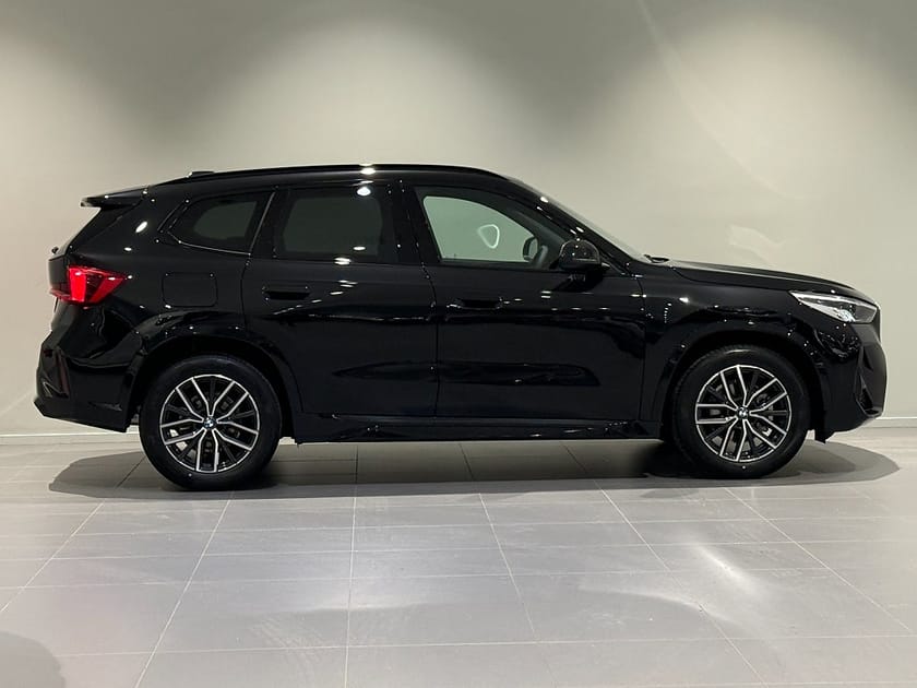 Bild 3 av BMW X1 sDrive18i M Sport Edition Drag Rattvärme Park Assist