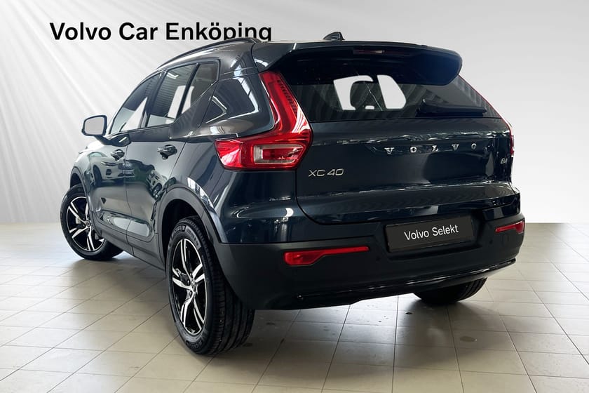 Bild 4 av Volvo XC40 B4 FWD Bensin Plus Dark