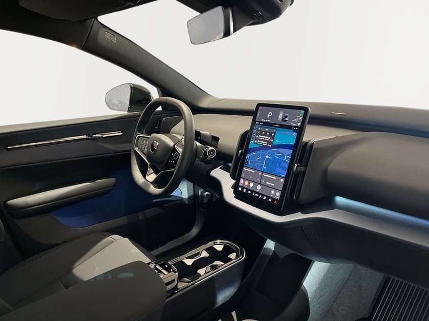 Bild 5 av Volvo EX30 Single Motor Extended Range M R Plus Edition