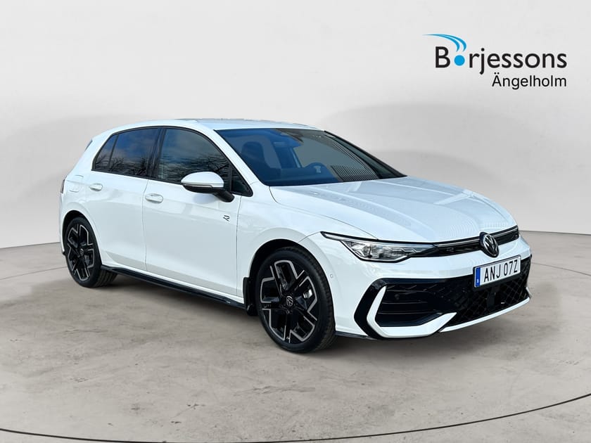 Bild 1 av Volkswagen Golf R-line 1,5 eTSI 150hk DSG7