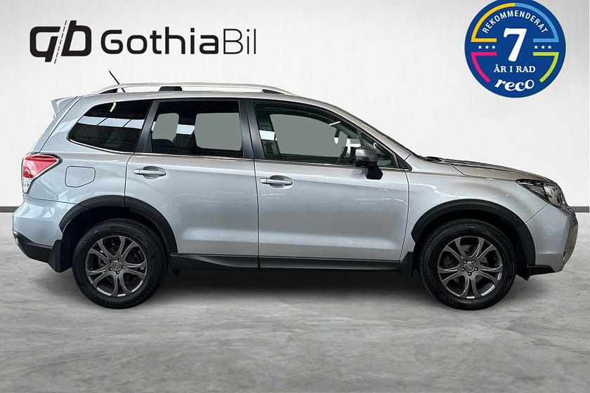 Bild 4 av Subaru Forester 2.0 4WD Aut Dragkrok Navi Kamera Harman Kardon Panorama