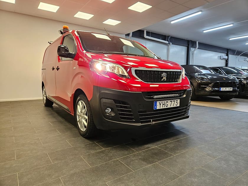 Bild 5 av Peugeot Expert Panel Van 1.2t 2.0 150hk 4x4 Värmare Drag Inredning