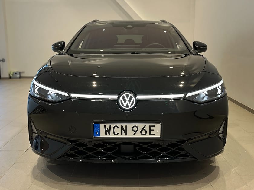 Bild 2 av Volkswagen ID.7 GTX Tourer | Demobil | Drag | Massage | 360 kamera | 4m