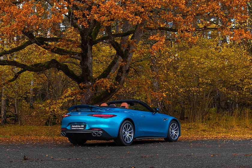Bild 2 av Mercedes-Benz AMG SL 43 Premium Head-Up Burmester